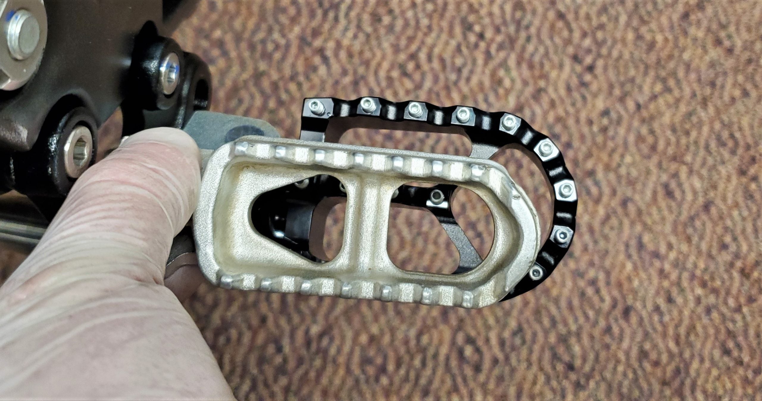 Warp 9 Surron LBX Foot Pegs
